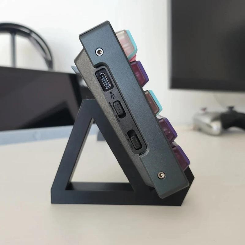 Supporto Espositore per Tastie - Gaming Keyboard Nearby recensione e prezzo
